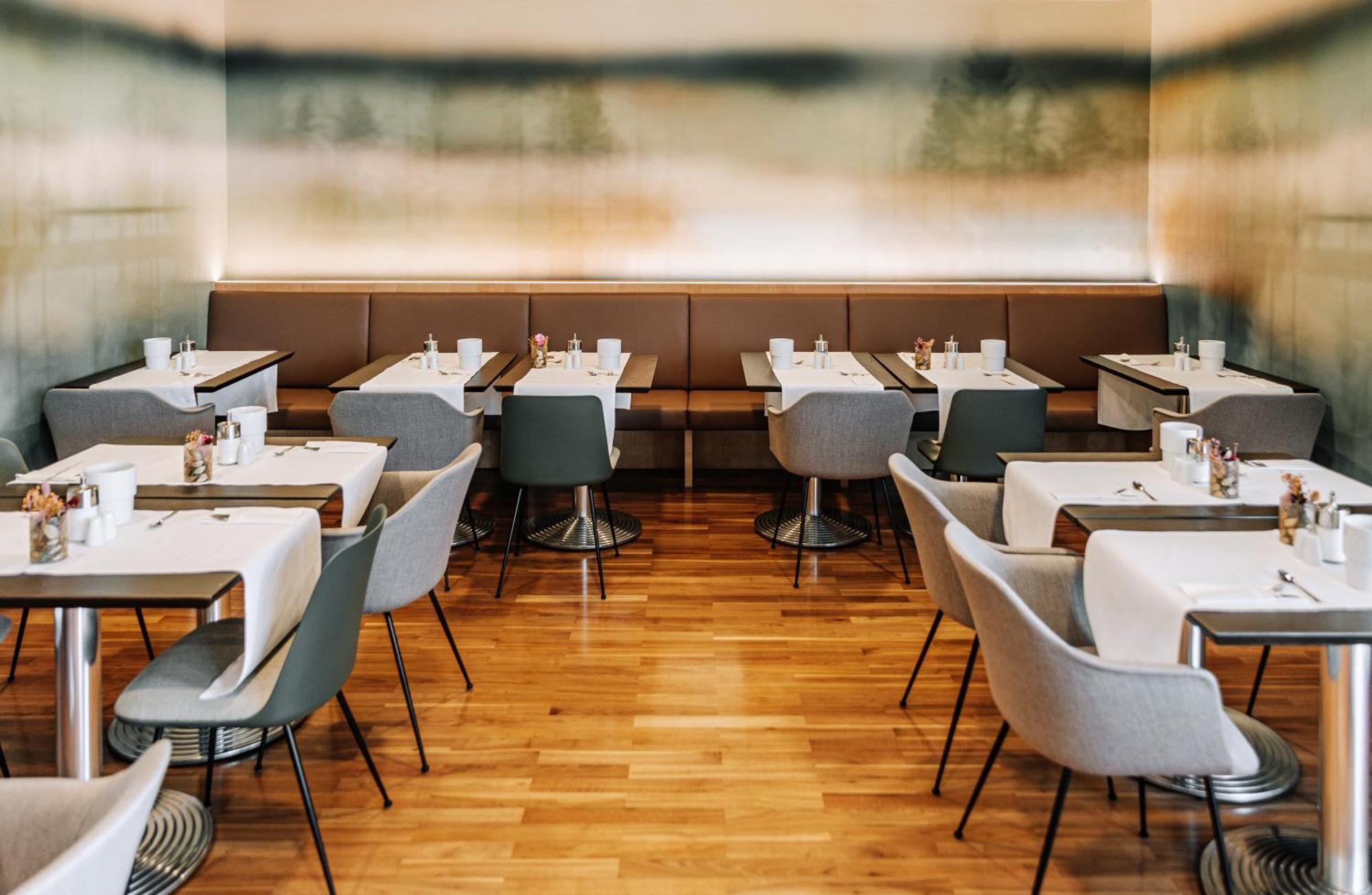 Heinhotel Vienna Airport Швехат Экстерьер фото